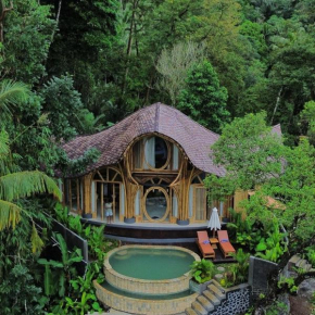 Punduk Villa - The Manta
